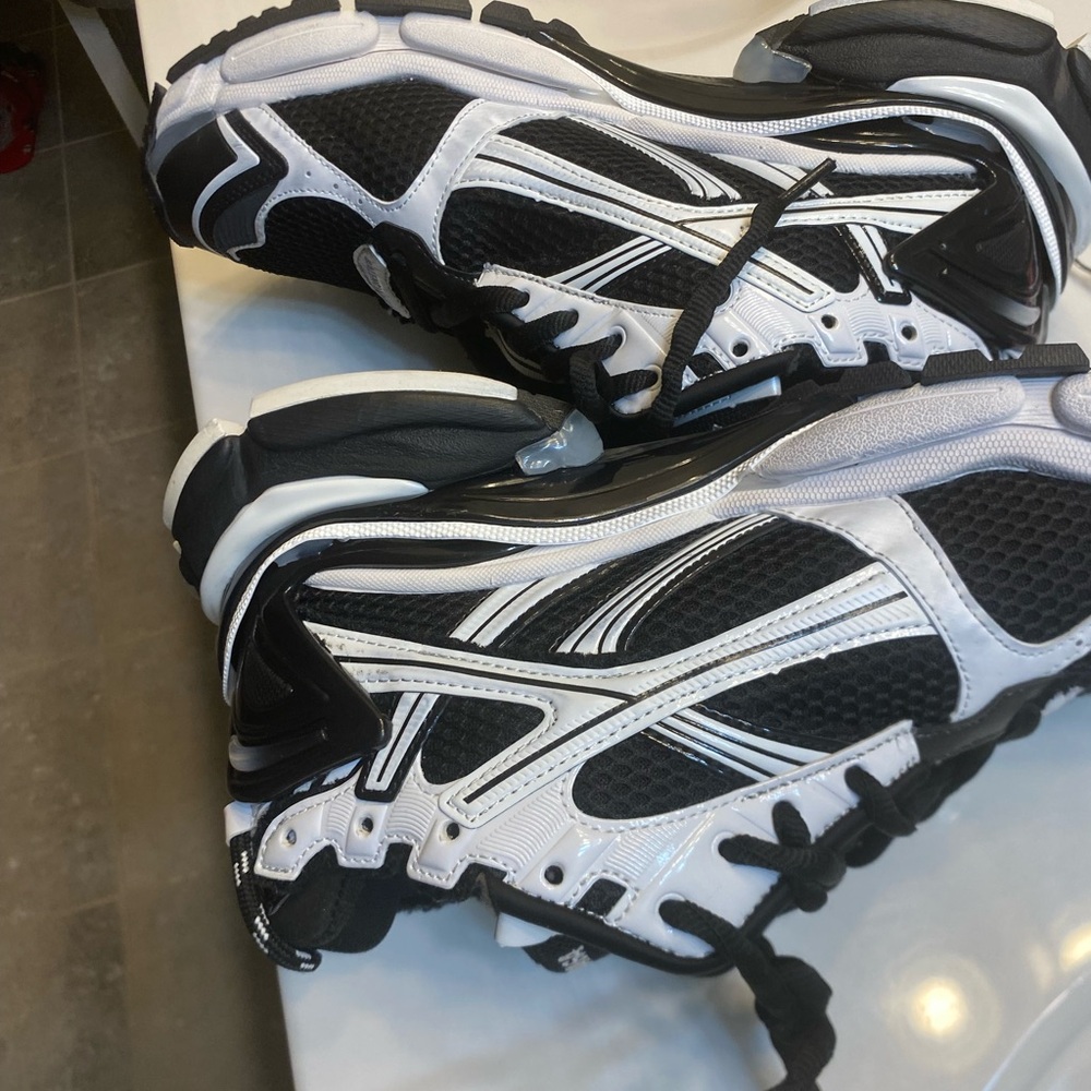 Balen runner size 41 us 9